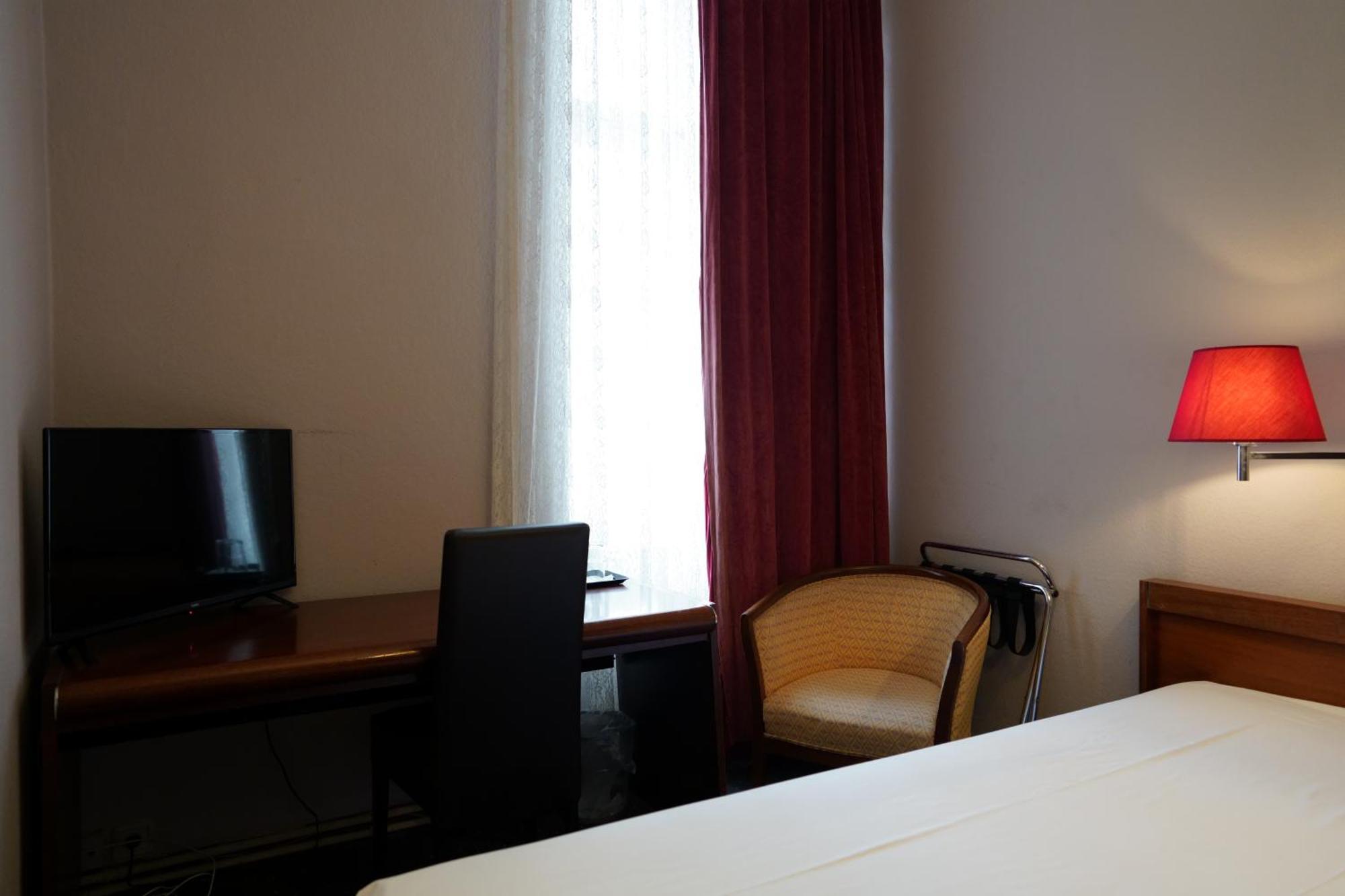 Single Room,1667427729:JPEG